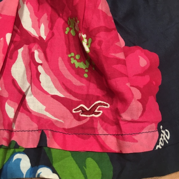 Hollister floral skirt - Picture 4 of 5